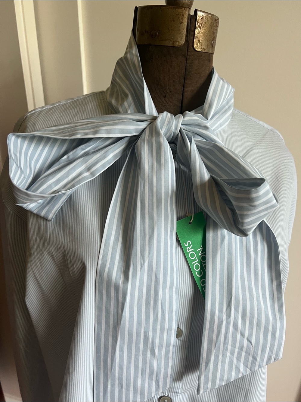 United Colors of Benetton Pale Blue Stripe Blouse with Tie NWT - Picture 2 of 5